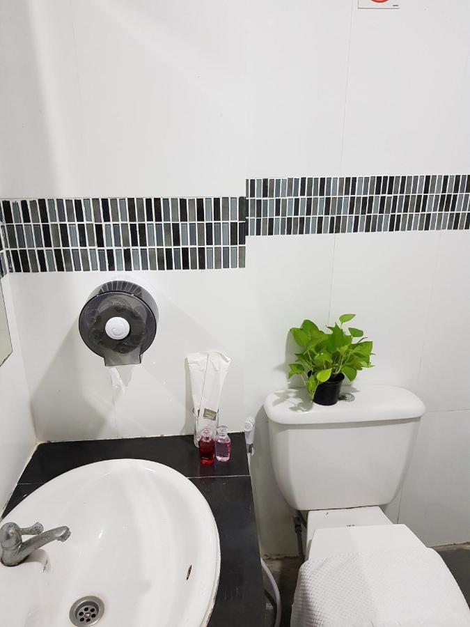 בנגקוק Nk Guesthouse 1 מראה חיצוני תמונה
